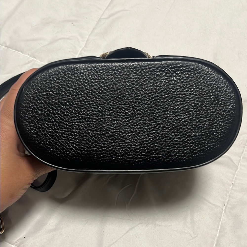 LIKE NEW - Coach Black Leather Crossbody Bag - Picture 2 of 6